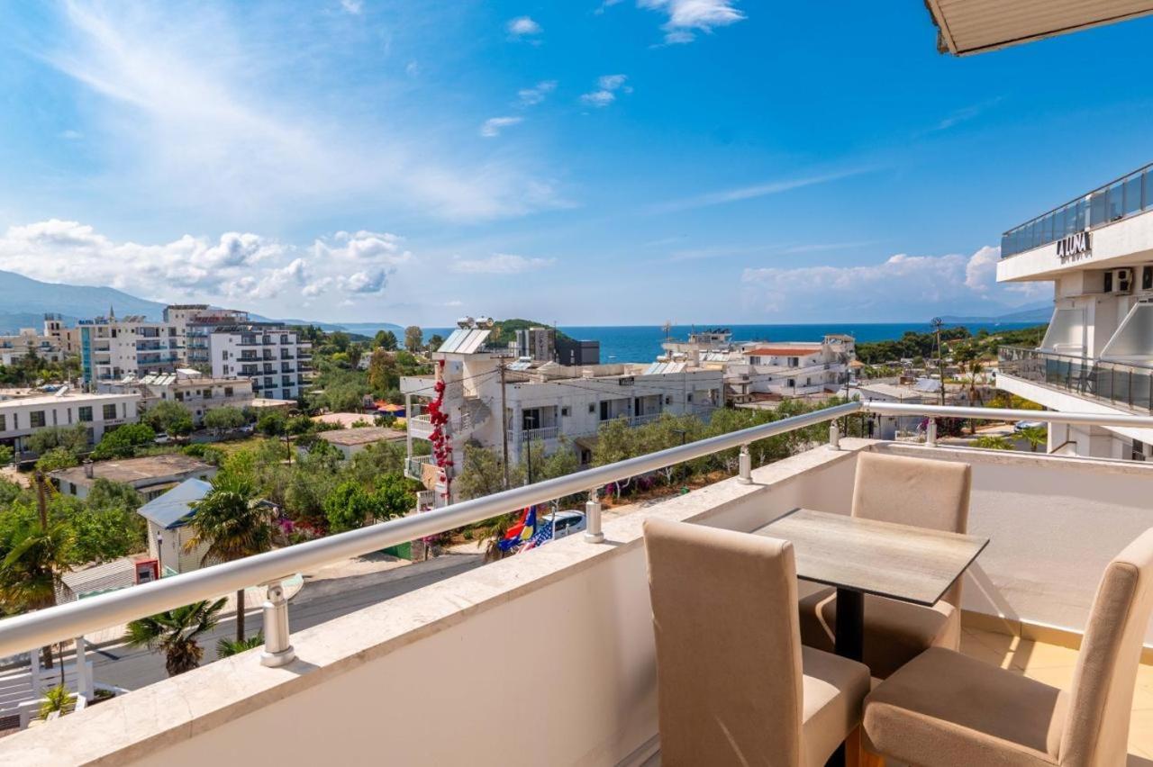 Hotel La Luna 3*
