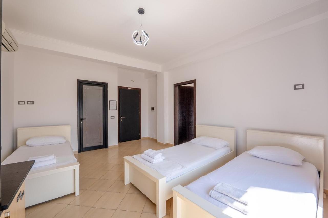 La Luna Hotel